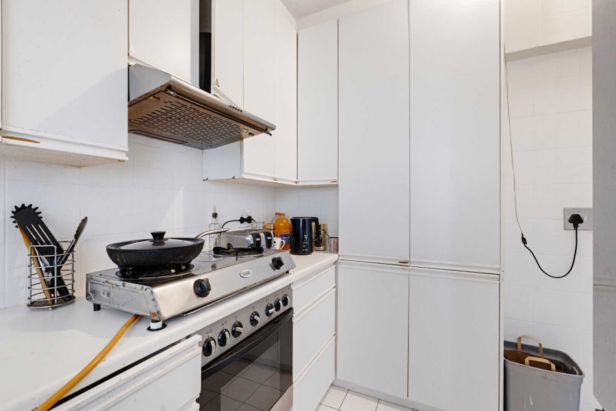 2 Bedroom Property for Sale in Sea Point Western Cape